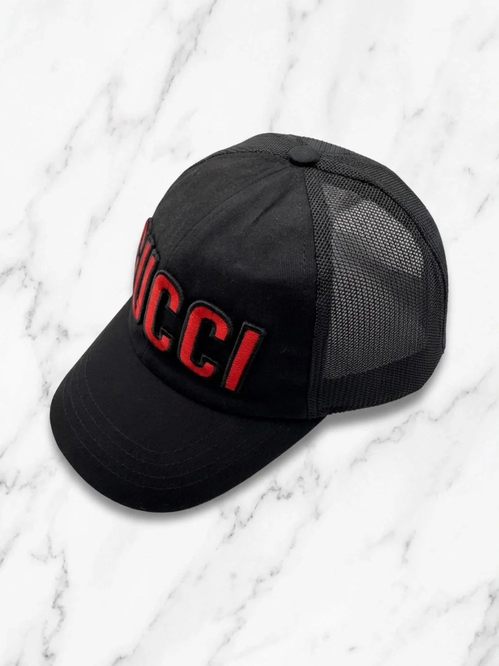 Gucci Black Hat Baseball Cap Size M 58 cm Red Embroidered Logo Mesh Back Tracker